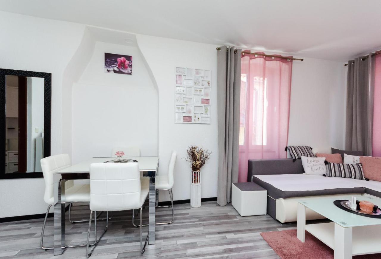 Apartment Mare เวอร์ซาร์ ภายนอก รูปภาพ