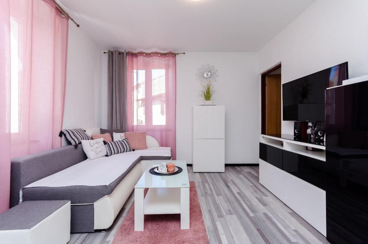 Apartment Mare เวอร์ซาร์ ภายนอก รูปภาพ