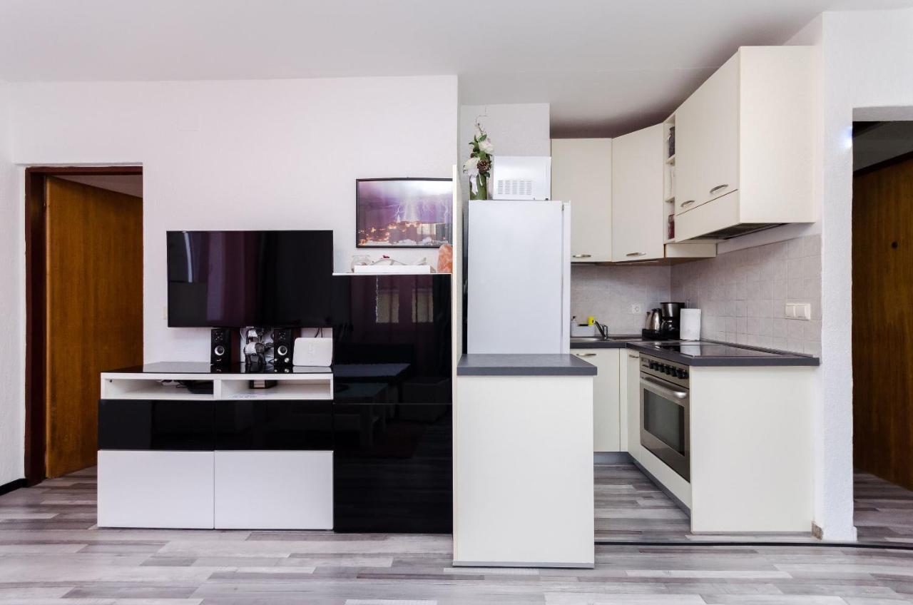 Apartment Mare เวอร์ซาร์ ภายนอก รูปภาพ
