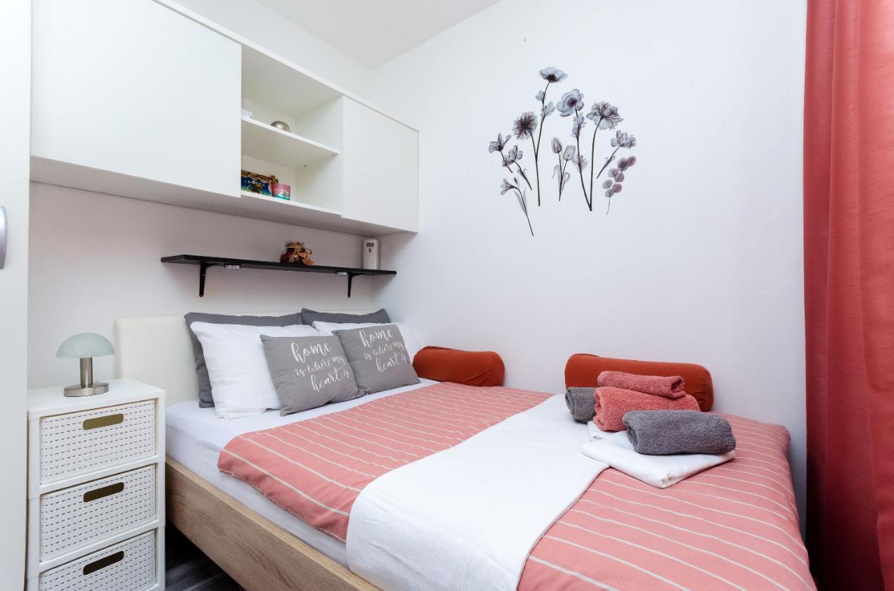 Apartment Mare เวอร์ซาร์ ภายนอก รูปภาพ